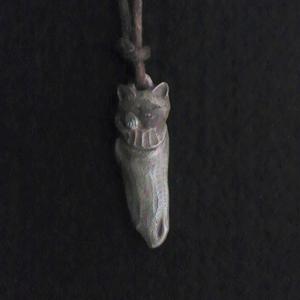 三沢もなみ氏 制作 靴下に入って眠ってしまったシャム君(銀) - Siamese cat sleeping in a sock(silver)