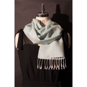 大島紬秀円 制作 大島紬ストール「グリーン縞大島」(絹)、Oshima-pongee stole green Shima-Oshima(silk)