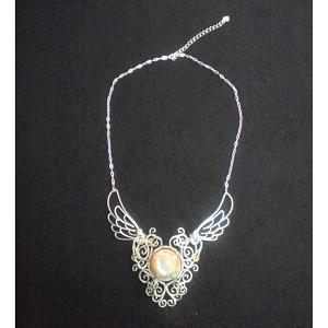 夜光貝玉ワイヤーワークチョーカー - wirework choker with a green turban shell carving ball